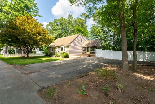 22 Burnham Ave, Nashua, NH, 03064-1911 | Card Image