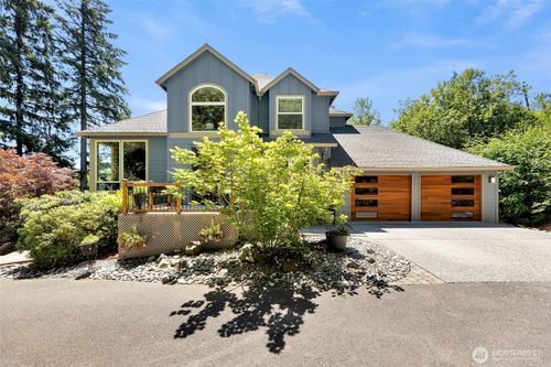 15212 Ne Winsor Dr, Brush Prairie, WA, 98606-5831 | Card Image