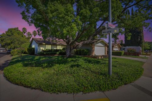 9057 Caldera Way, Sacramento, CA, 95826-4154 | Card Image
