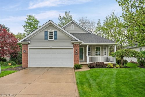 2495 Winesap Dr, Broadview Heights, OH, 44147-3618 | Card Image