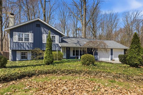 3645 W Surrey Ln, Fort Gratiot, MI, 48059-4090 | Card Image