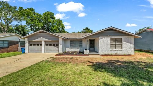 107 Rosedale Ave, Keene, TX, 76059-2428 | Card Image