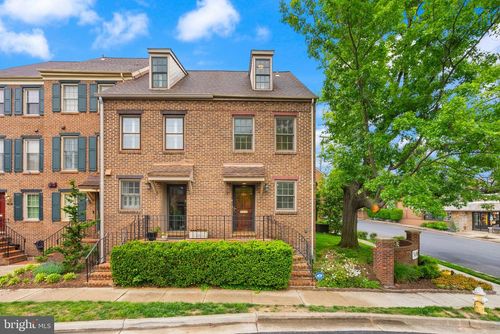 1242 Michigan Ct, ALEXANDRIA, VA, 22314-1364 | Card Image