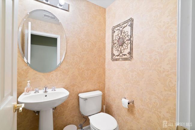 2743 - 4 Sandra Ct, Townhouse with 2 bedrooms, 4 bathrooms and null parking in Old Bridge NJ | Image 13