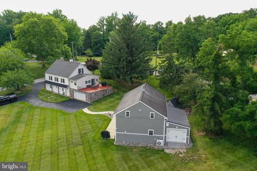5390 Nursery Rd, DOVER, PA, 17315-2334 | Card Image