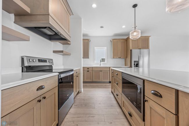 Kitchen | Image 11