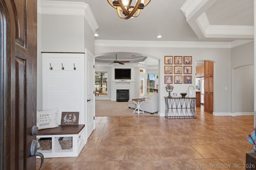 1459 Manor Ct, Fort Gibson, OK, 74434-8145 | Card Image