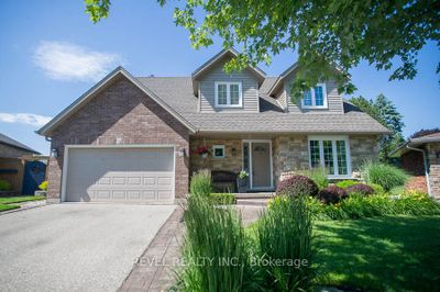 15 Pinto Crt, House other with 3 bedrooms, 4 bathrooms and 5 parking in Brantford ON | Image 1