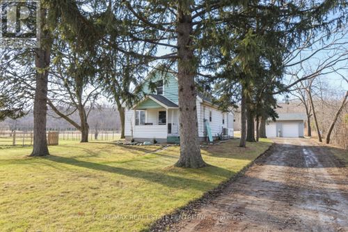 1058 8 Highway, Stoney Creek, ON, L8E5H8 | Card Image