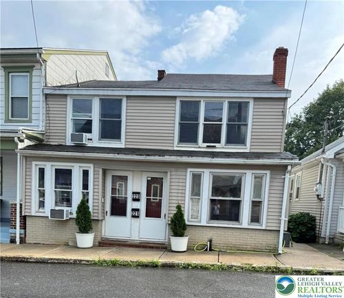 223 Center Ave, Jim Thorpe, PA, 18229-1205 | Card Image