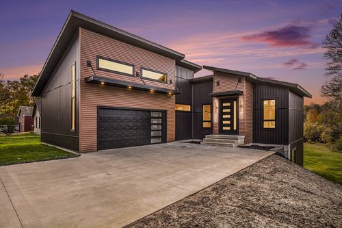 315 W High St, Union City, MI, 49094-1027 | Card Image