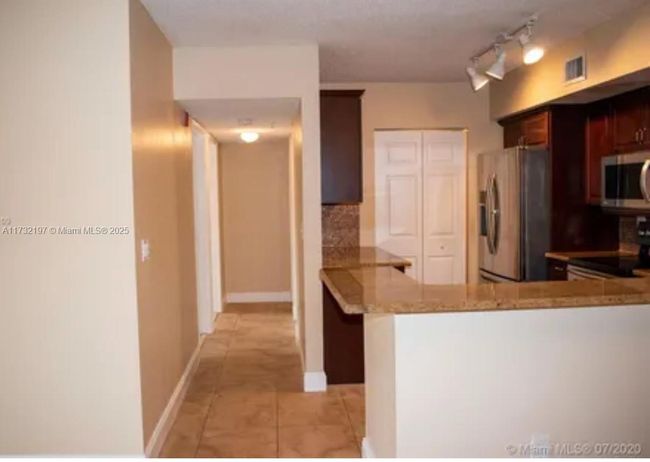 APT-316 - 2640 S University Dr, Condo with 3 bedrooms, 2 bathrooms and null parking in Davie FL | Image 6