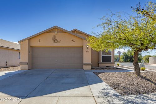 6450 E Cyclone Drive, Tucson, AZ, 85730 | Card Image