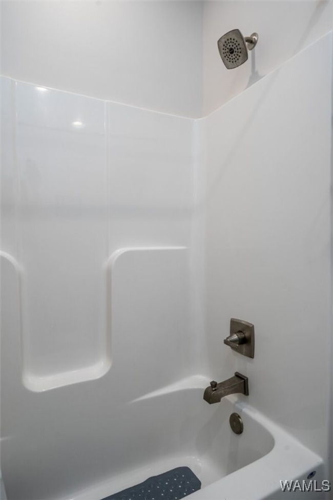 11210 Davis Pl, House other with 4 bedrooms, 3 bathrooms and null parking in Northport AL | Image 32