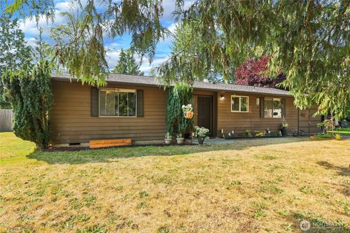 2422 Hennessy Ln, Port Angeles, WA, 98363-9517 | Card Image