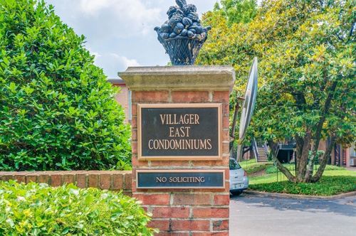 d15-3600 Hillsboro Pike, Nashville, TN, 37215-2144 | Card Image