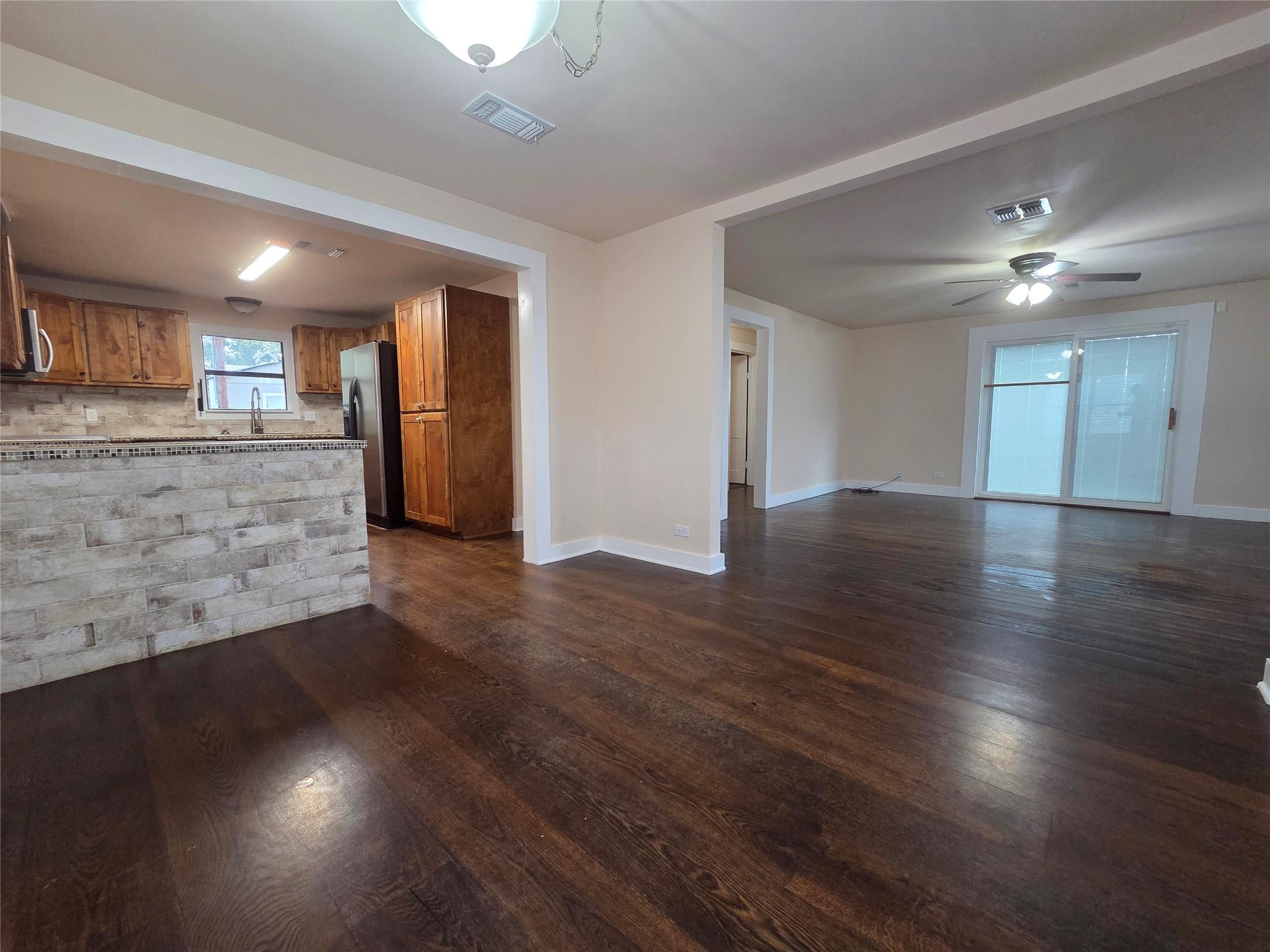 Residential Lease in La Grange 3