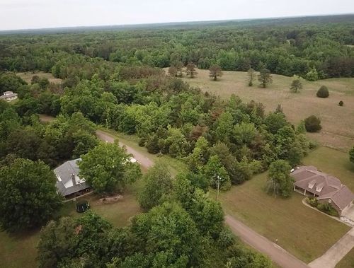 1306 Golf Dr, Saulsbury, TN, 38067-7110 | Card Image