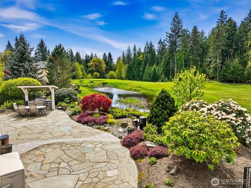 24035 Ne Adair Rd, Redmond, WA, 98053-5690 | Card Image