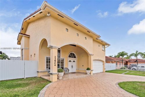 13904 Sw 18th Terrace, Miami, FL, 33175 | Card Image