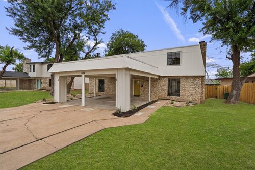 1304 Fairbanks Dr, Austin, TX, 78752-2833 | Card Image
