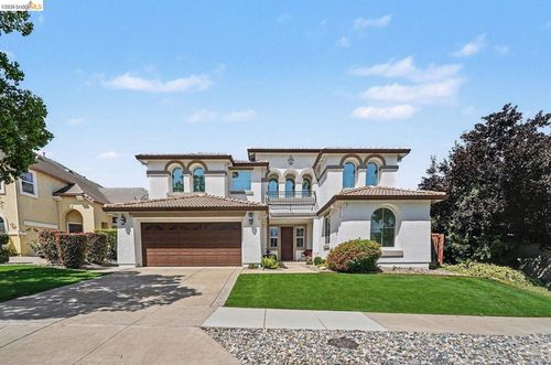 2645 Torrey Pines Dr, Brentwood, CA, 94513-7089 | Card Image