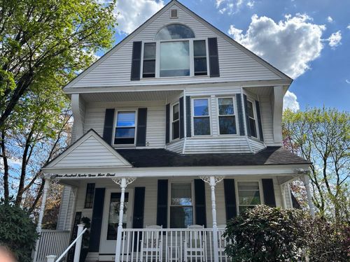 393 Main St, Nashua, NH, 03060 | Card Image