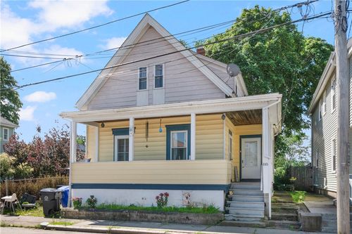 88 Lincoln Ave, Riverside, RI, 02915-5432 | Card Image