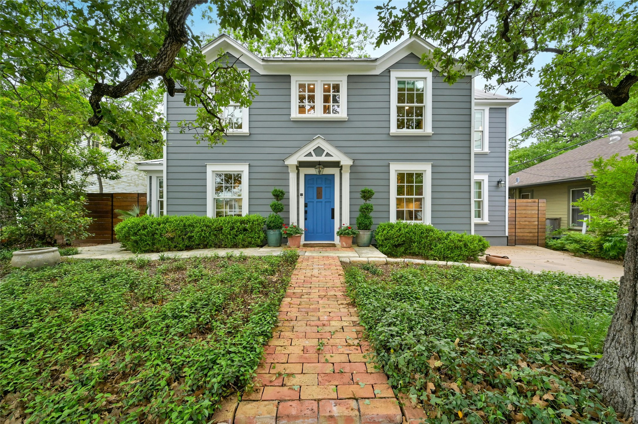9th St, Austin, TX 78703