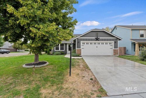 6673 S Warwickshire Ave, Boise, ID, 83709-5261 | Card Image