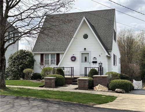 330 Pennsylvania Avenue, Kane Boro, PA, 16735 | Card Image