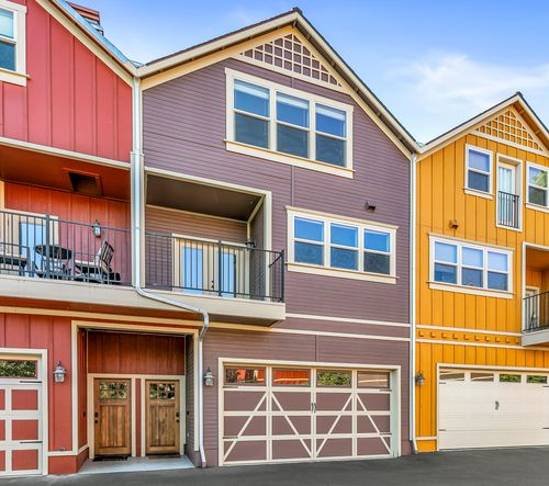 unit-104-440 4th St, Jacksonville, OR, 97530-9298 | Card Image