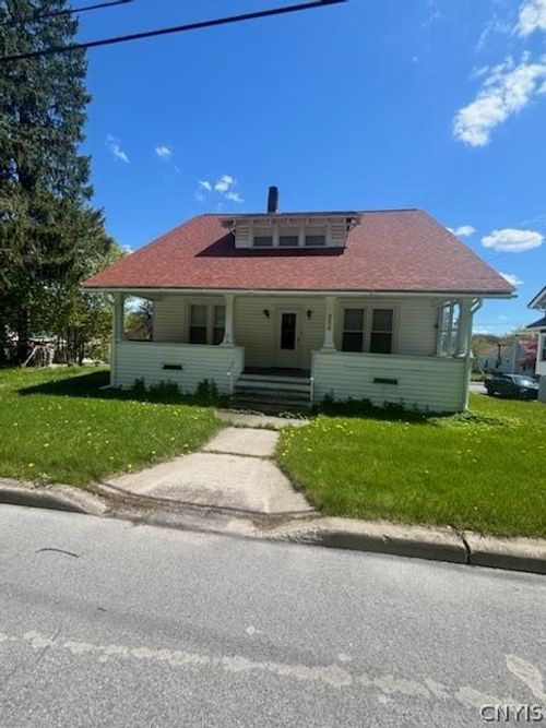 256 Main St, Oriskany Falls, NY, 13425-4146 | Card Image
