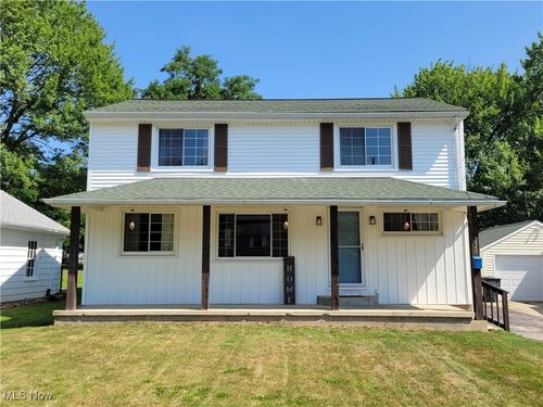 220 Simcox St, Wadsworth, OH, 44281-1515 | Card Image