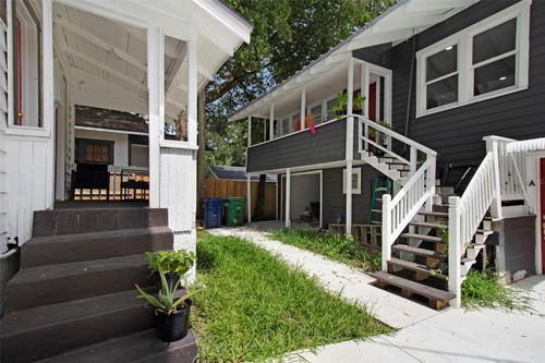 c-1024 E Crenshaw St, TAMPA, FL, 33604-4317 | Card Image