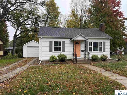 1116 N Armstrong Boulevard, St. James, MN, 56081 | Card Image