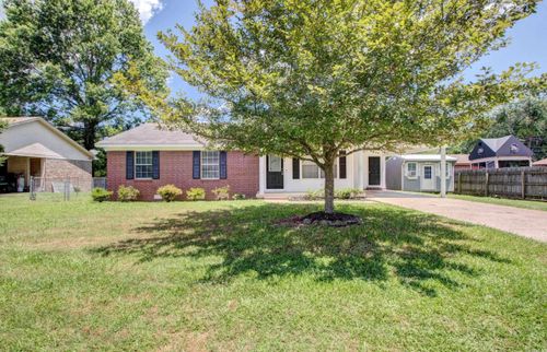 1000A Locust St, Beebe, AR, 72012 | Card Image