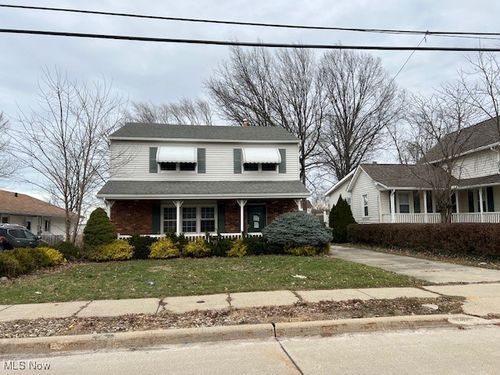 1531 E 290th St, Wickliffe, OH, 44092-2455 | Card Image
