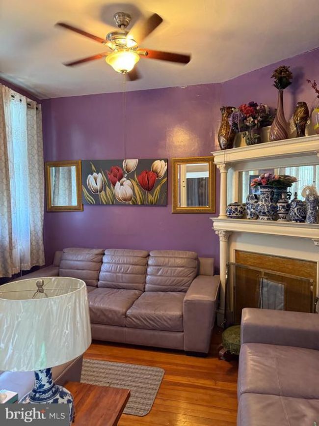 1121 8 Th St Ne, Townhouse with 4 bedrooms, 3 bathrooms and null parking in WASHINGTON DC | Image 6