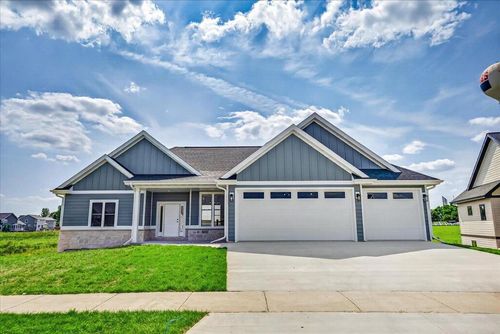 7691 Stonecrop Way, Deforest, WI, 53532 | Card Image