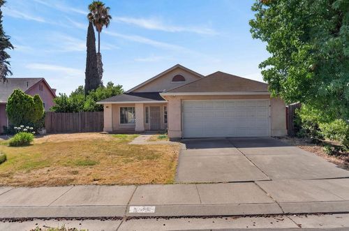 2450 Fairway Glen St, Stockton, CA, 95206-4708 | Card Image