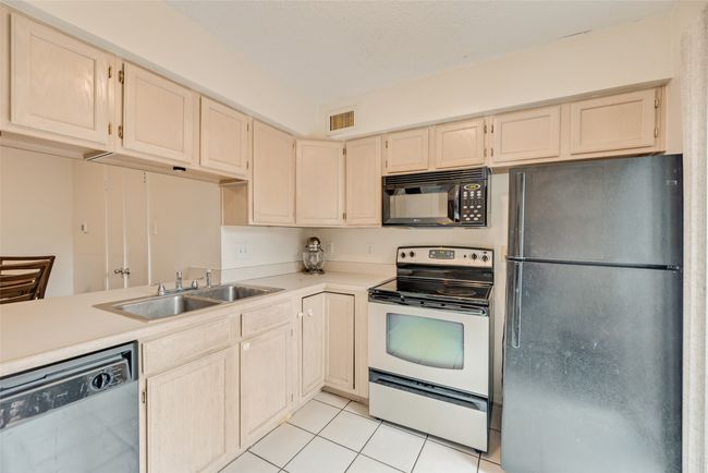 APT-26D - 333 Melrose Dr, House other with 2 bedrooms, 3 bathrooms and null parking in Richardson TX | Image 7