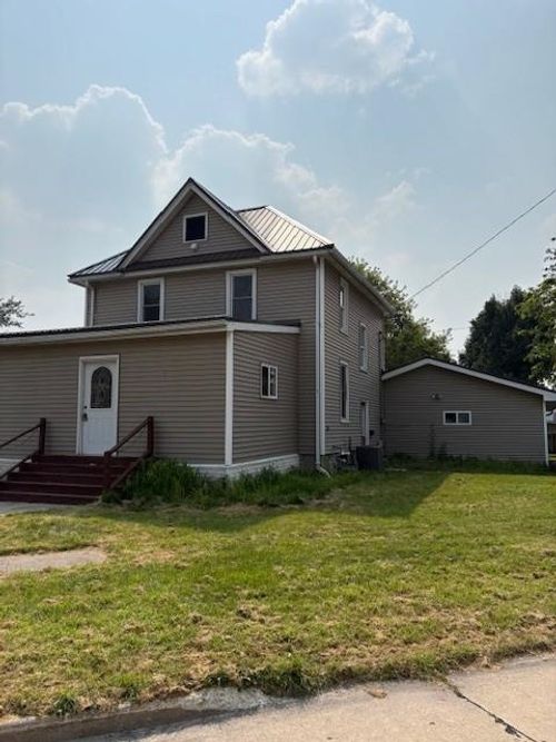 211 Prairie St, Beaver Dam, WI, 53916-1855 | Card Image