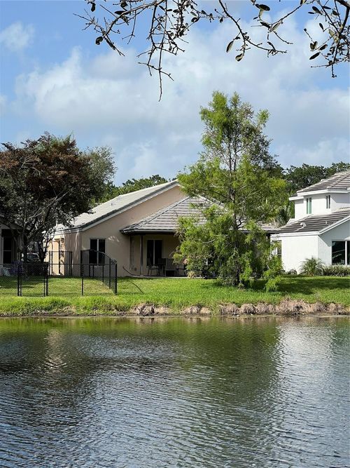 8920 Woodside Ct, Davie, FL, 33328-6746 | Card Image