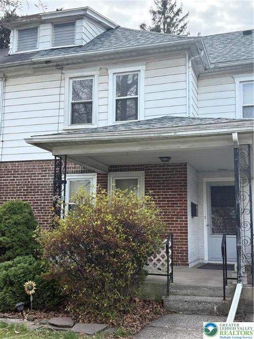 754 E Washington Ave, BETHLEHEM, PA, 18017-6040 | Card Image
