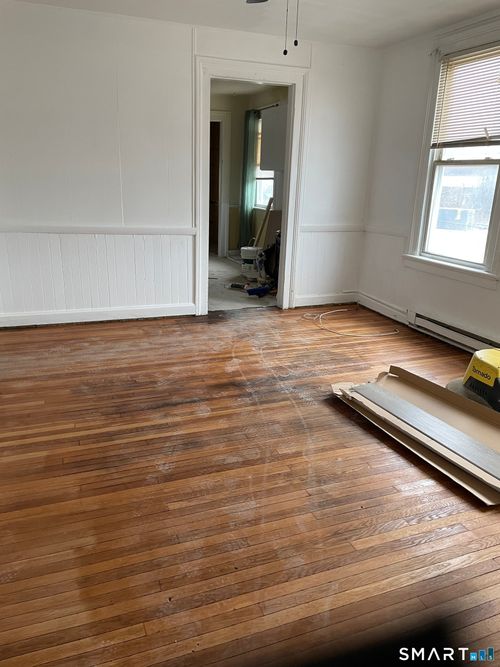 2-69 W Liberty St, Waterbury, CT, 06706-1043 | Card Image