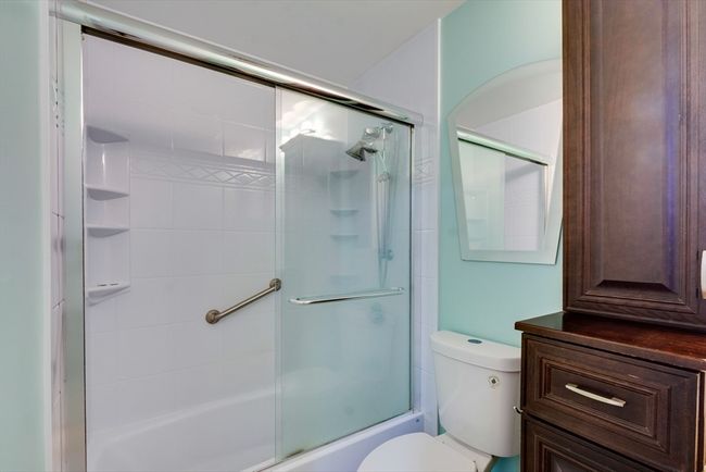 UNIT-4 - 3 Concord Greene, Condo with 2 bedrooms, 2 bathrooms and 1 parking in Concord MA | Image 13