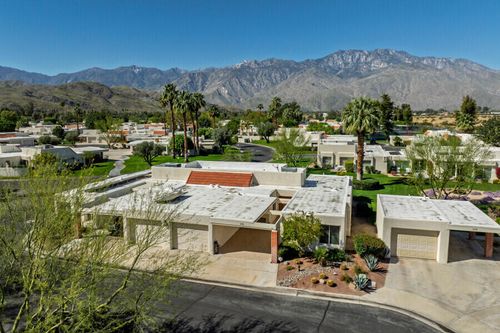 6110 Saint Andrews Plz, Palm Springs, CA, 92264-3862 | Card Image