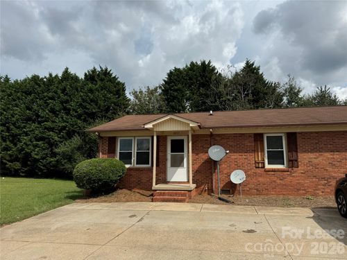 2233 Rose St, Lincolnton, NC, 28092-4155 | Card Image