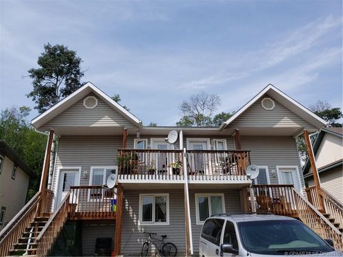 11306 91 St, Peace River, AB, T8S1P7 | Card Image